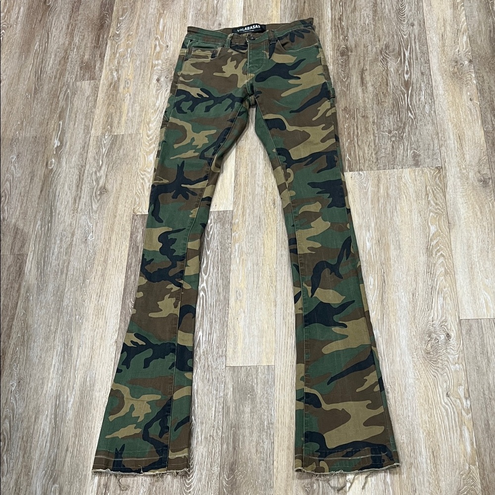 VALABASAS men’s  Camo Flare Jeans in Olive Camo